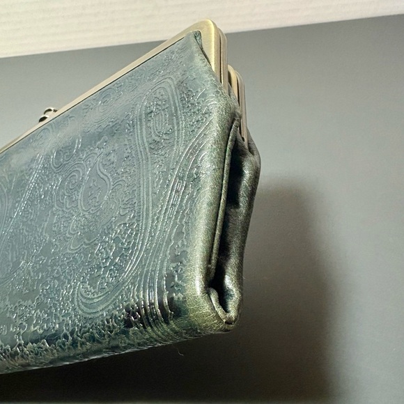 HOBO INTERNATIONAL Lauren Dark Blue Embossed Leather Clutch Wallet - Picture 10 of 12